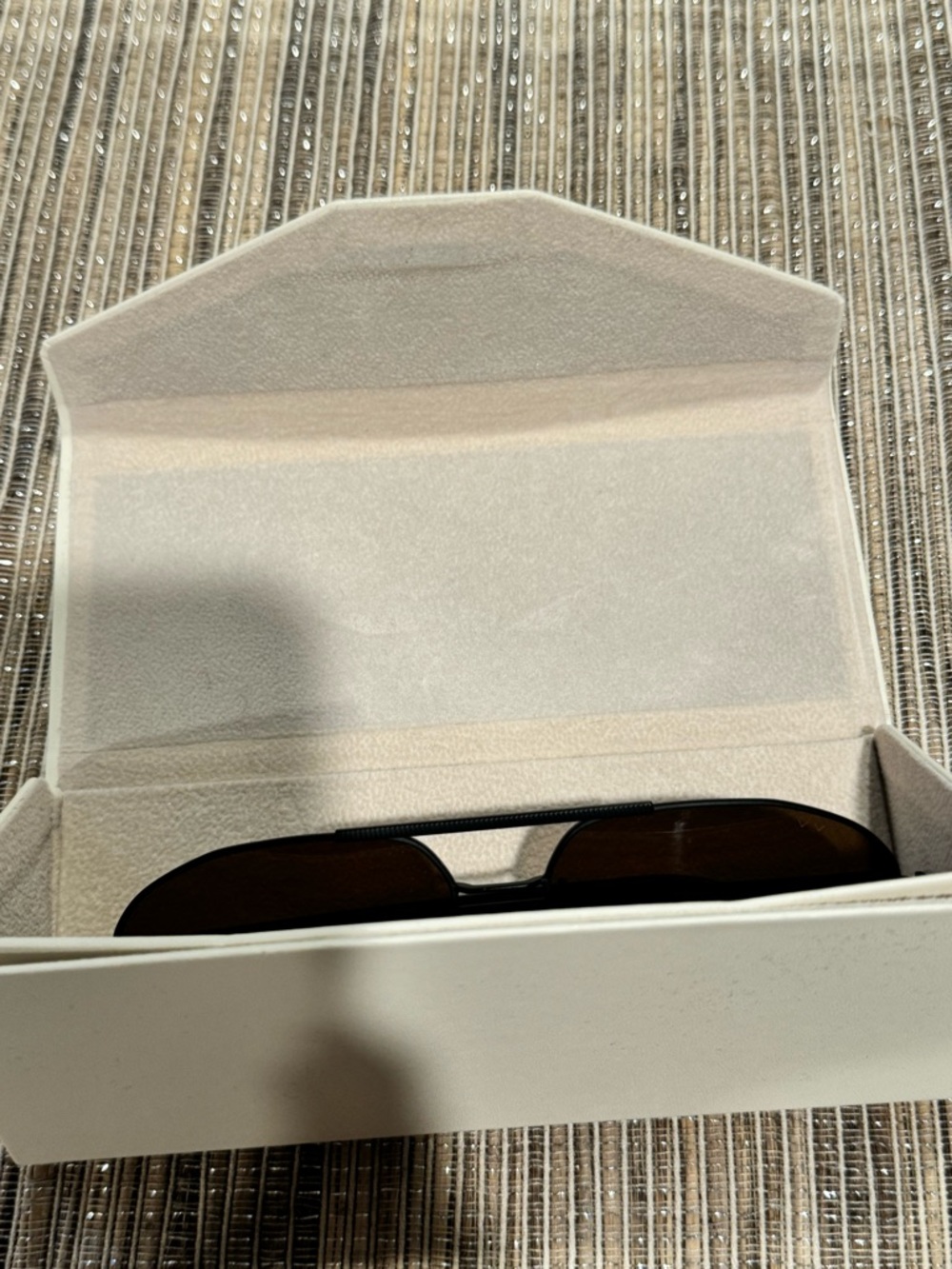 Sunglasses - Picture 5 of 5